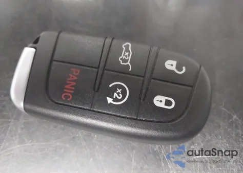 2014 Chrysler 300 z USA, uszkodzony, nr VIN 2C3CCAAG3EH252919